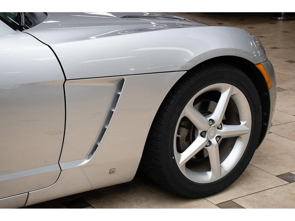 2008 Saturn Sky - Image 9 of 31