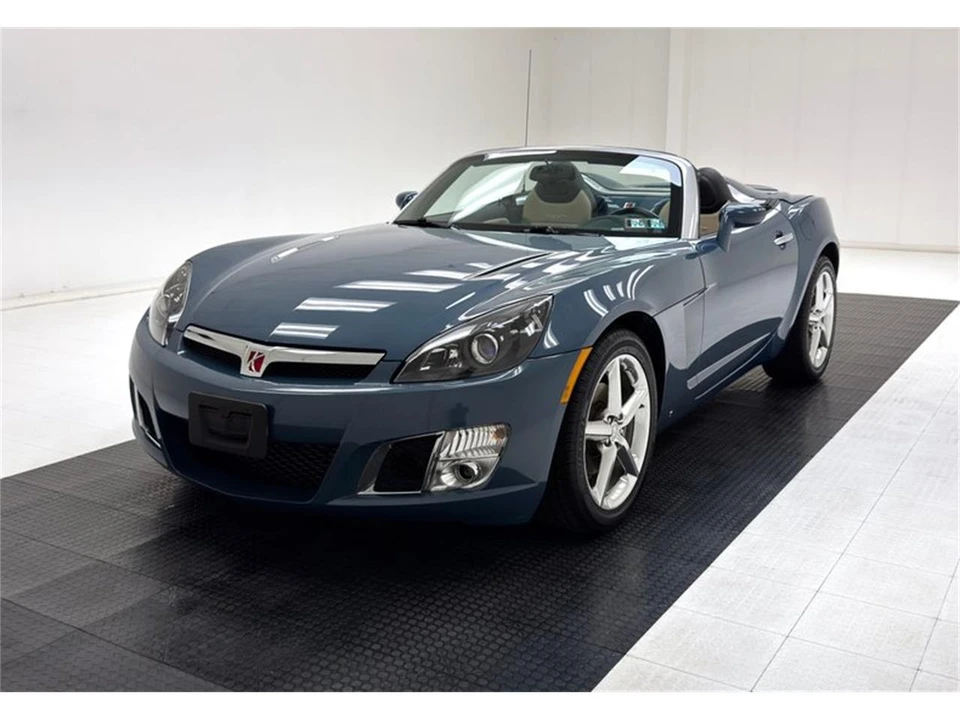2008 Saturn Sky - Image 2 of 31