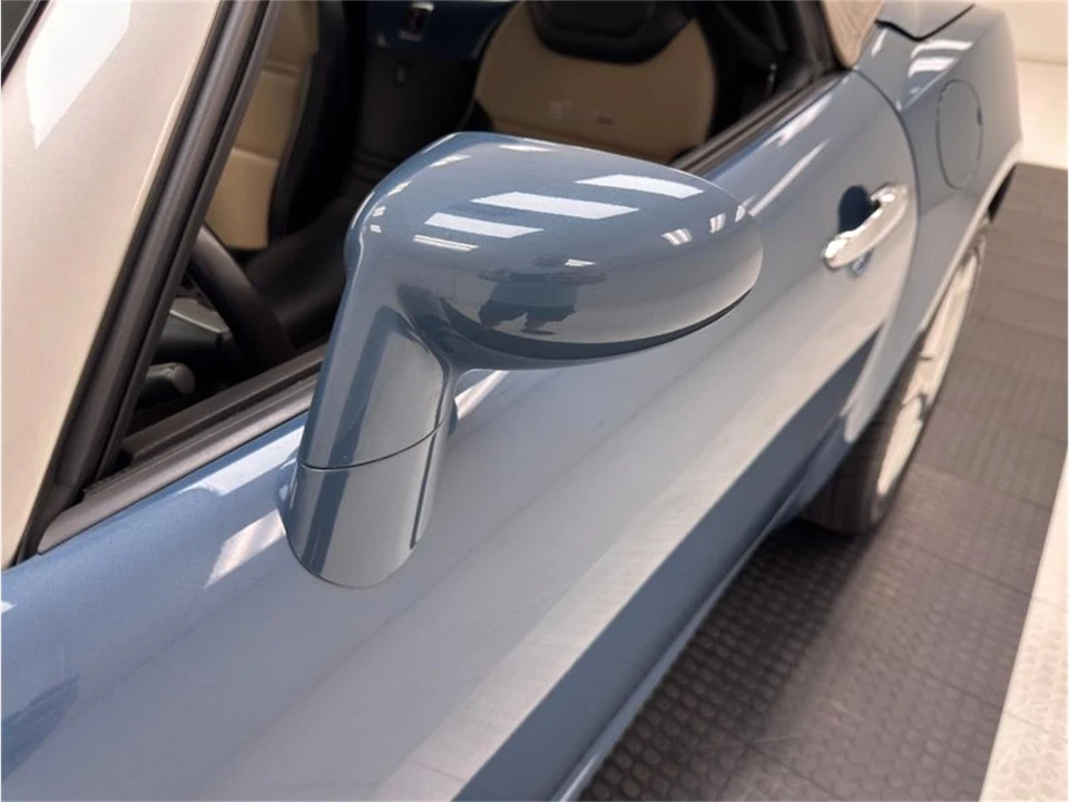 2008 Saturn Sky - Image 19 of 31