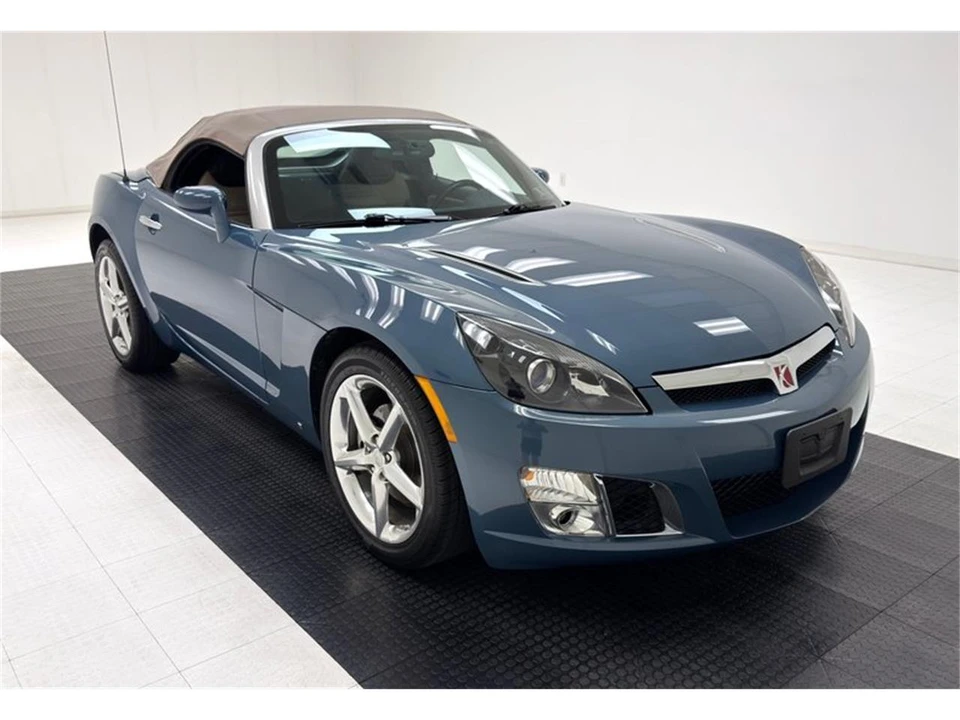 2008 Saturn Sky - Image 10 of 31