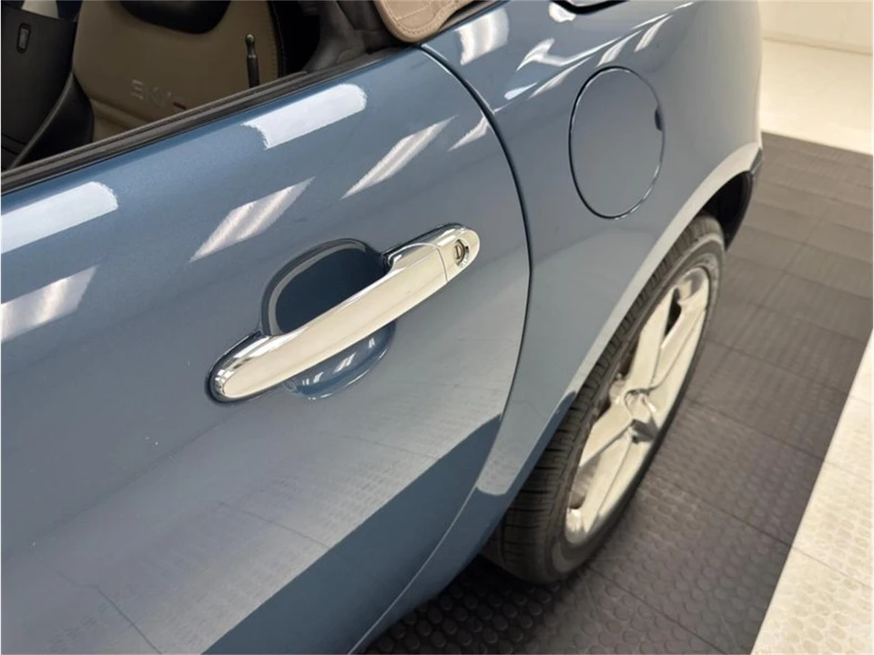 2008 Saturn Sky - Image 20 of 31