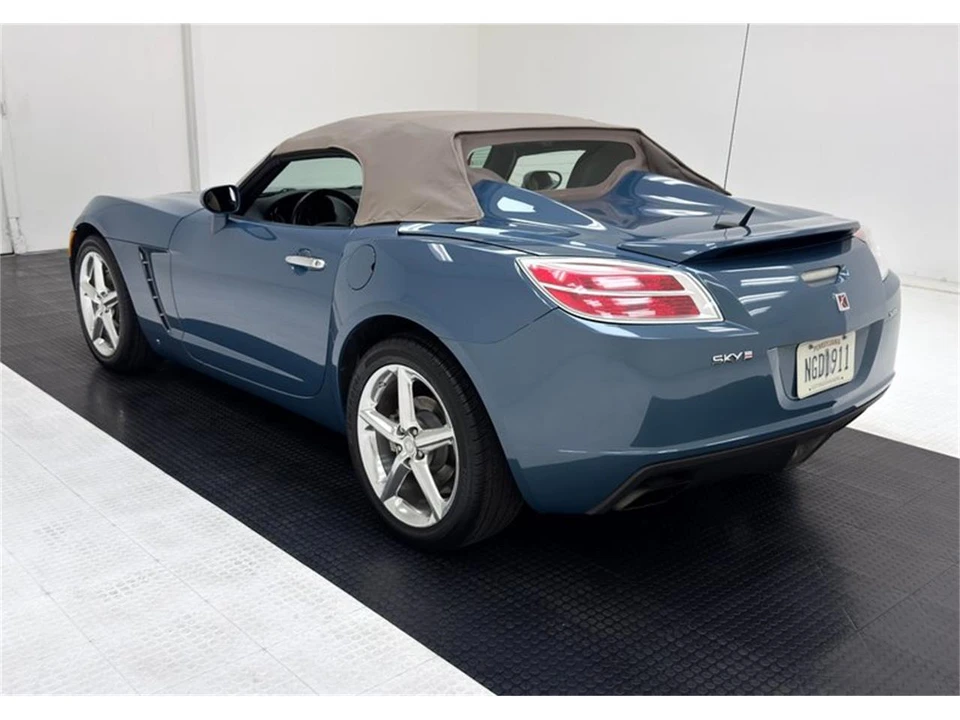 2008 Saturn Sky - Image 5 of 31