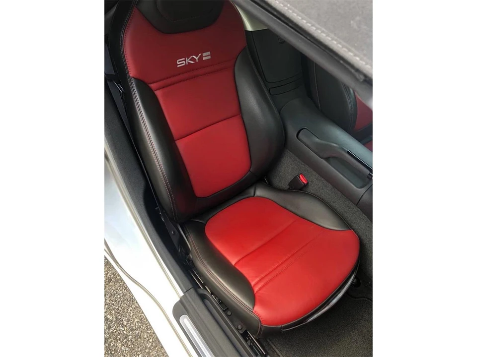 2008 Saturn Sky - Image 13 of 24