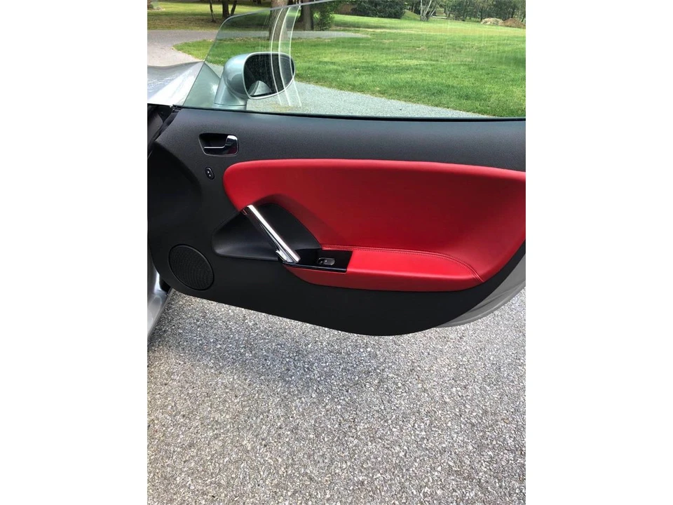 2008 Saturn Sky - Image 17 of 24
