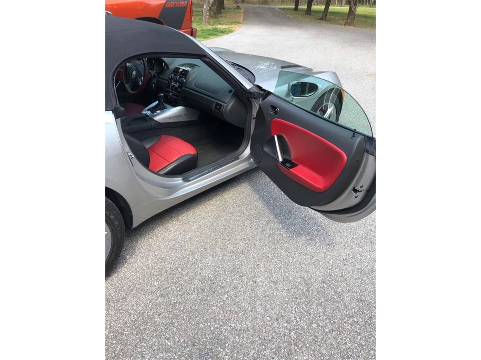 2008 Saturn Sky - Image 18 of 24