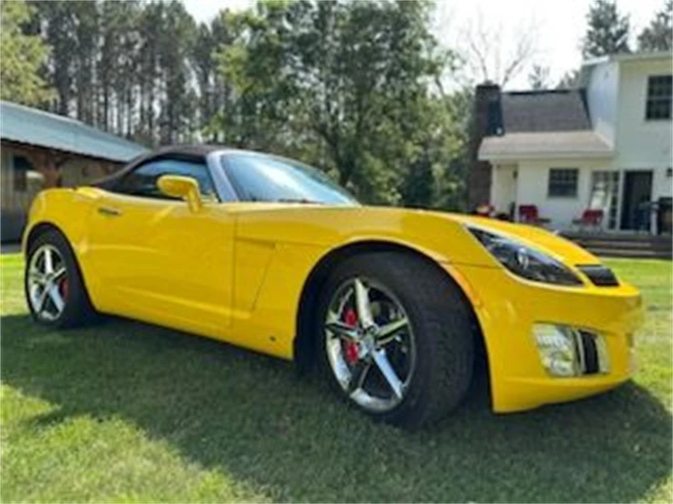 2008 Saturn Sky - Image 15 of 17