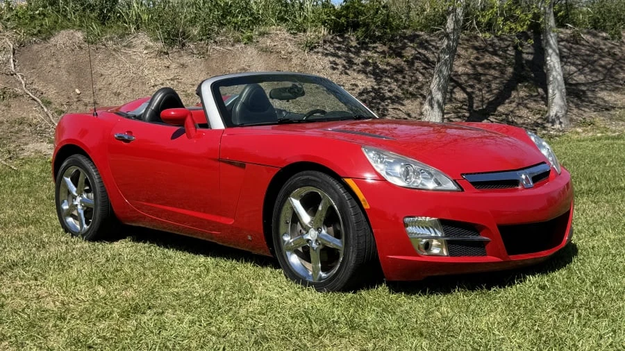 2008 Saturn Sky - Image 15 of 25