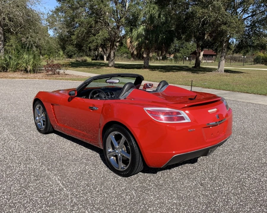 2008 Saturn Sky - Image 5 of 17