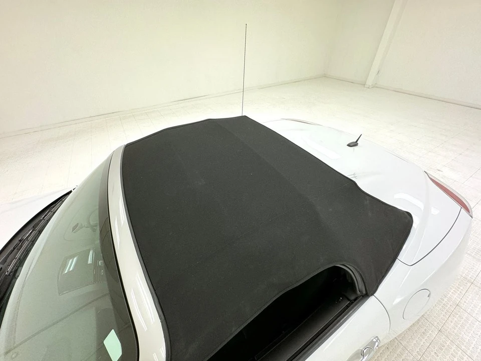 2008 Saturn Sky - Image 18 of 21