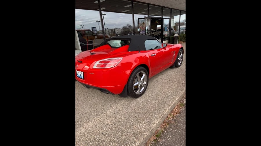 2008 Saturn Sky - Image 2 of 7