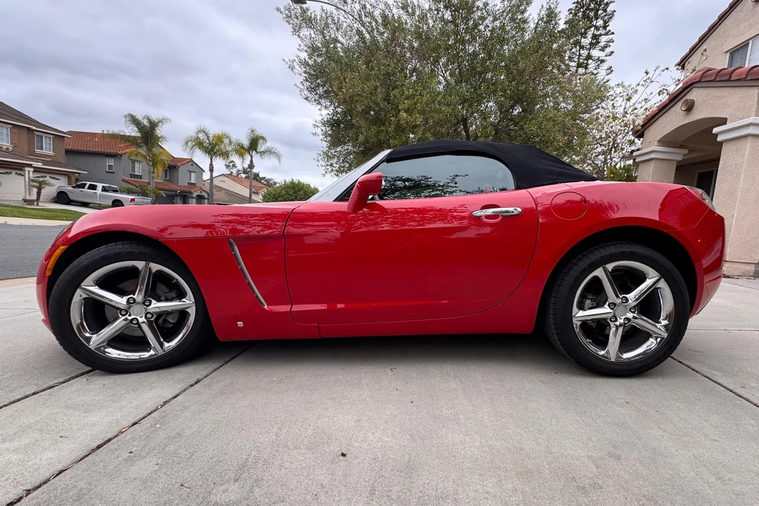 2008 Saturn Sky Red Line - Image 3 of 31