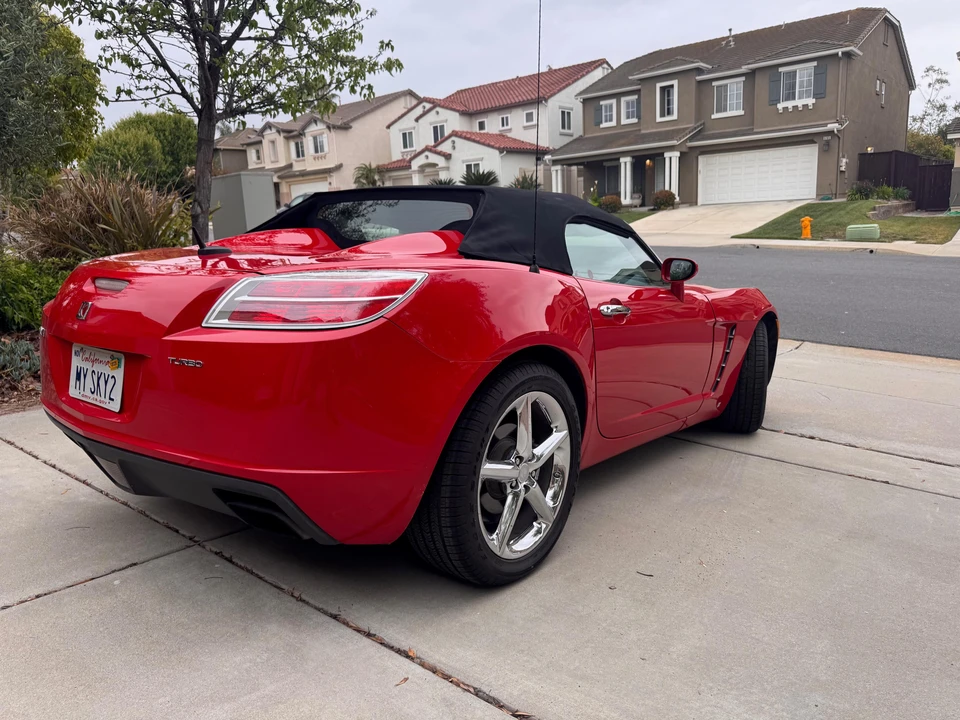 2008 Saturn Sky Red Line - Image 19 of 31