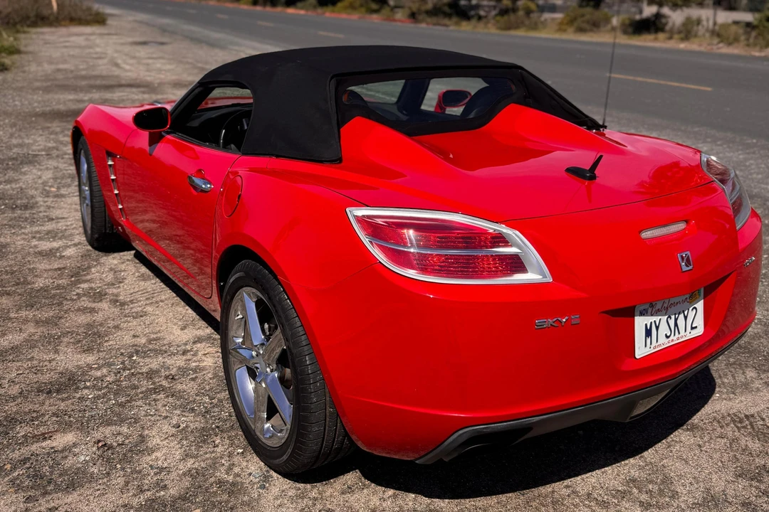 2008 Saturn Sky Red Line - Image 16 of 31