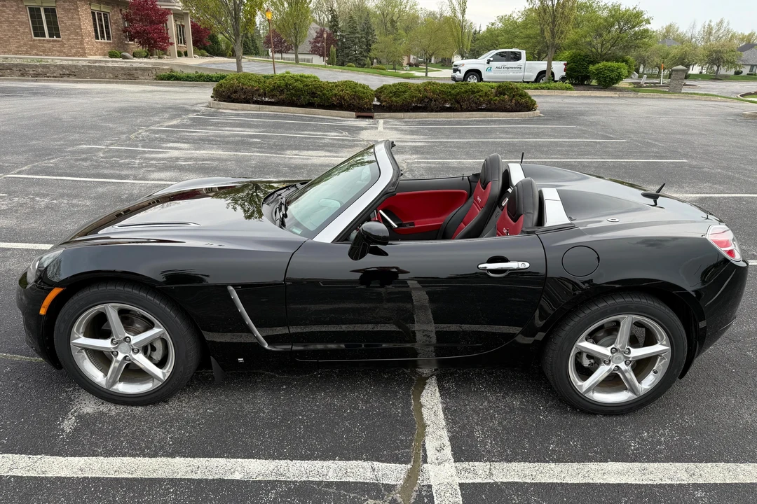2008 Saturn Sky Red Line - Image 3 of 31