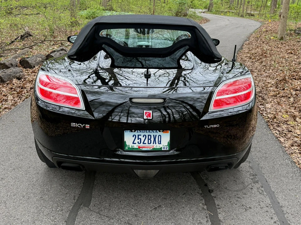 2008 Saturn Sky Red Line - Image 27 of 31