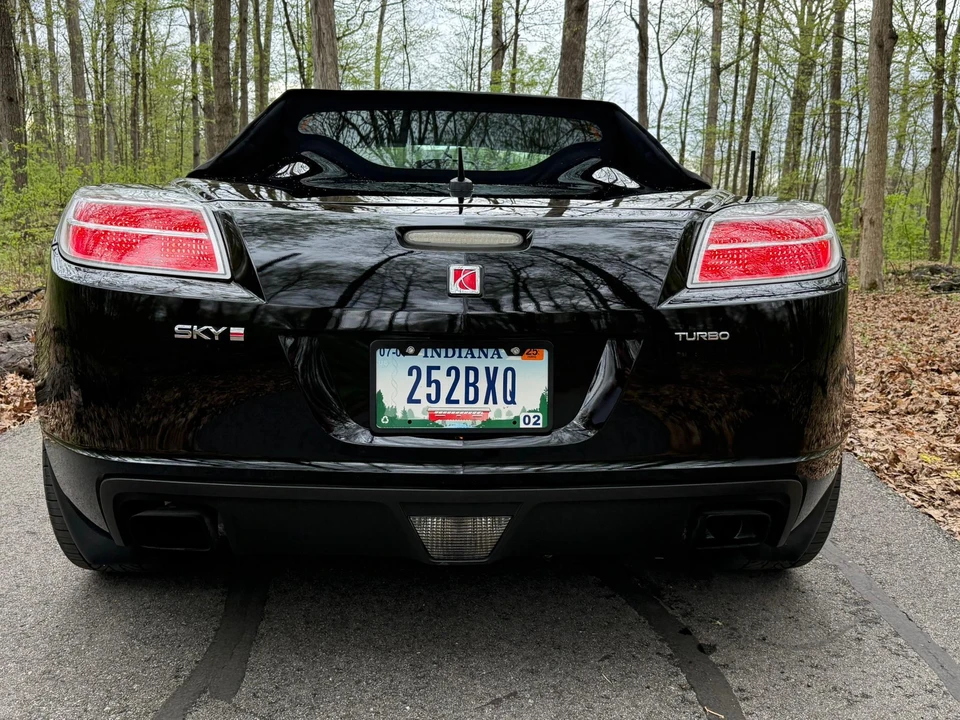 2008 Saturn Sky Red Line - Image 26 of 31