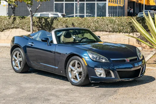 2008 Saturn Sky Red Line