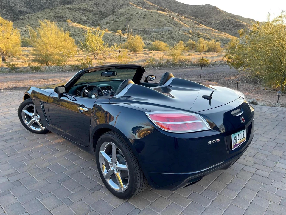 2008 Saturn Sky Red Line - Image 14 of 31