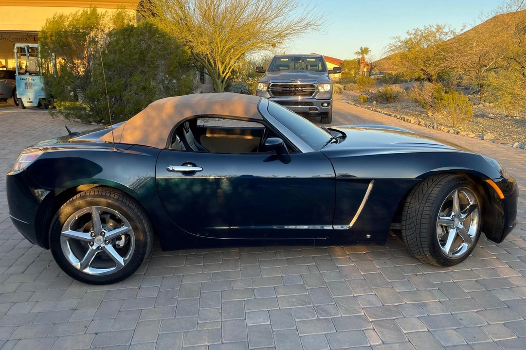 2008 Saturn Sky Red Line - Image 17 of 31