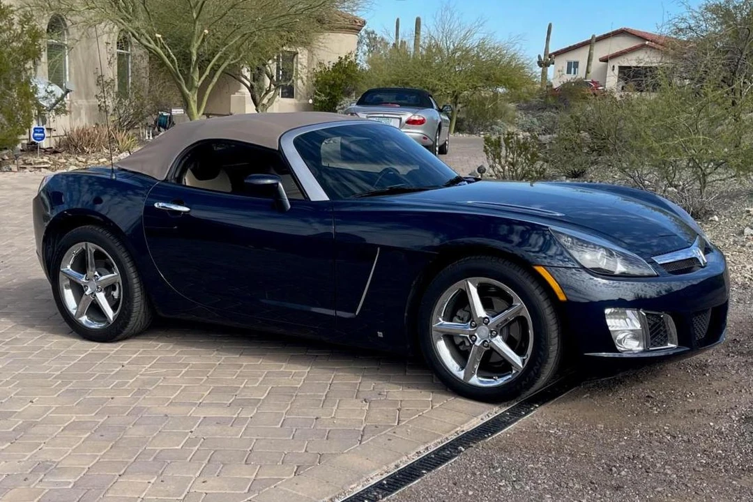 2008 Saturn Sky Red Line - Image 18 of 31