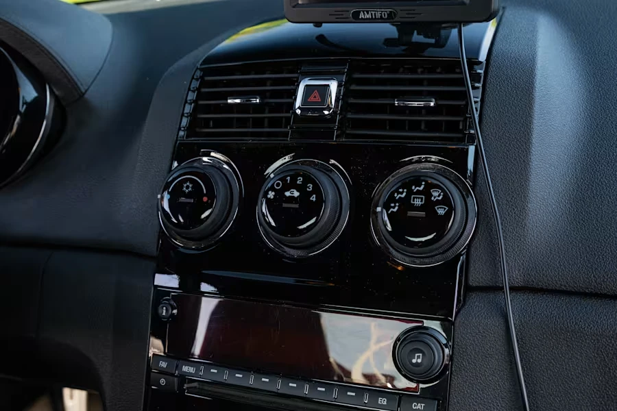 2008 Saturn Sky Red Line - Image 30 of 31
