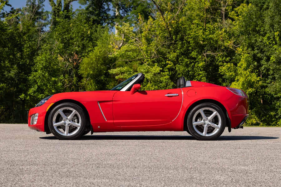 2008 Saturn Sky Red Line - Image 2 of 31