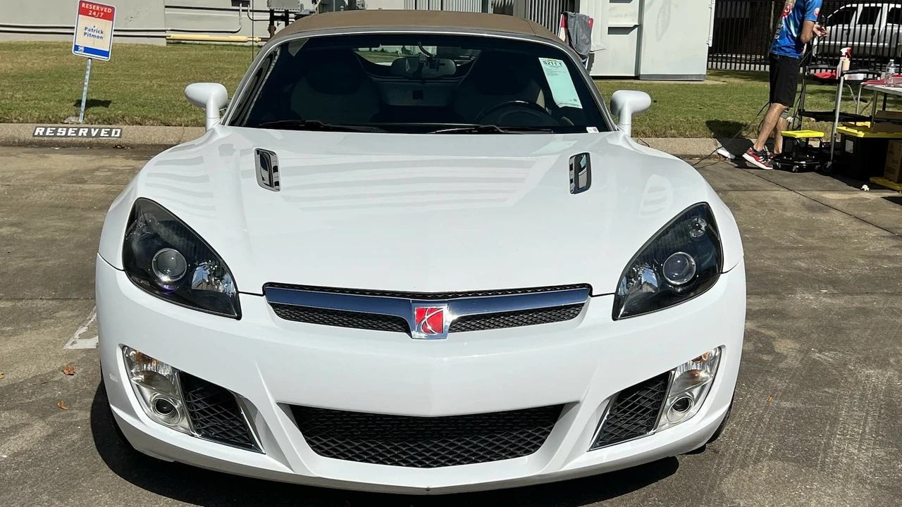2008 Saturn Sky Red Line - Image 4 of 4