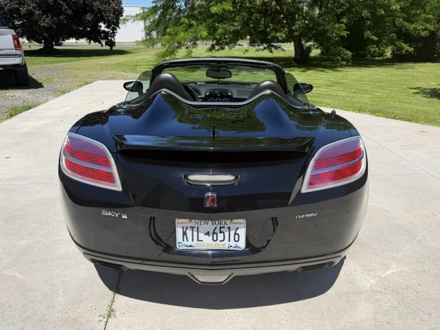 2008 Saturn Sky Red Line - Image 11 of 30