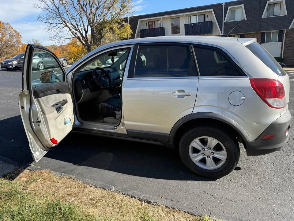 2008 Saturn Vue - Image 2 of 6