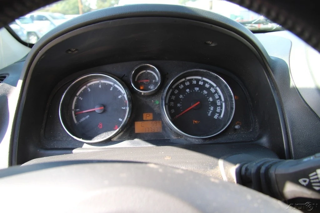 2008 Saturn Vue - Image 14 of 21