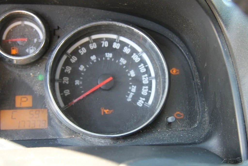 2008 Saturn Vue - Image 16 of 21