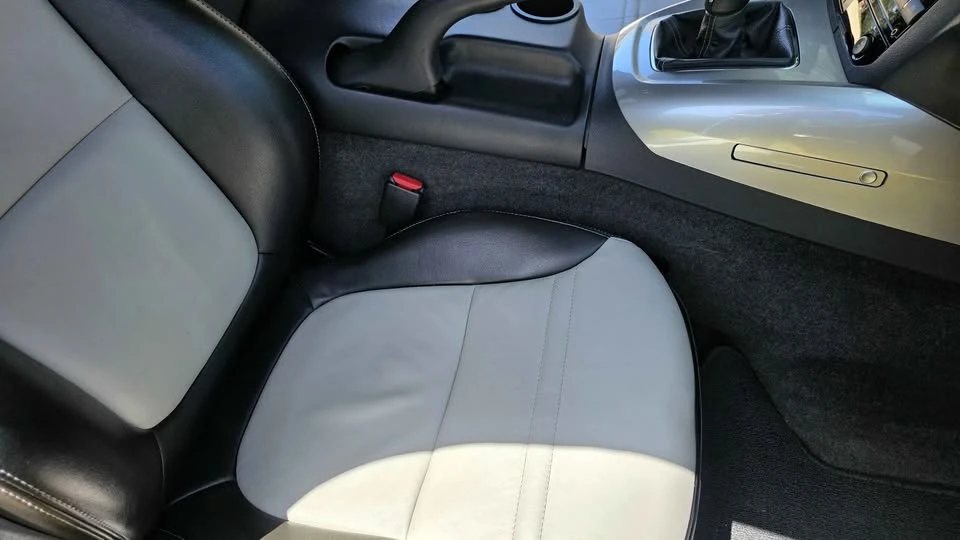 2008 Saturn Sky Red Line - Image 6 of 7
