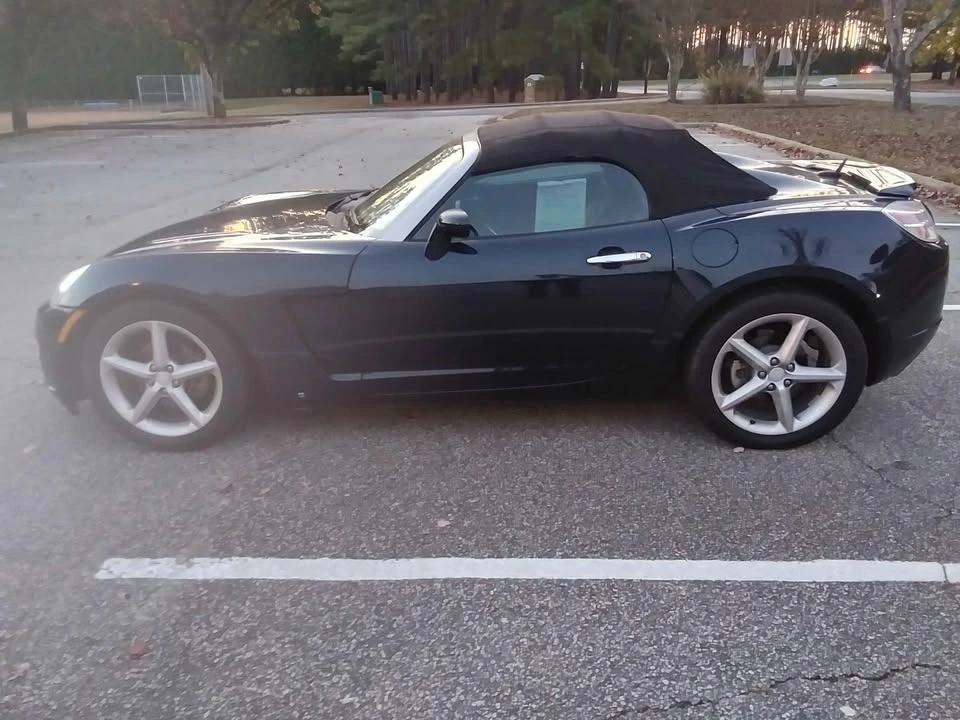 2008 Saturn Sky - Image 3 of 15