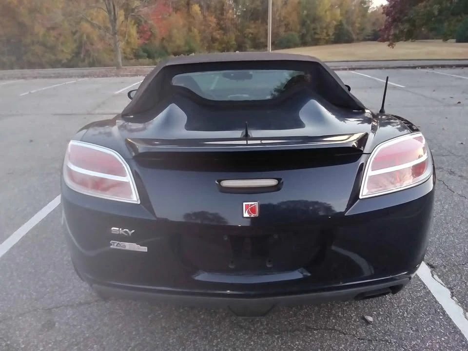 2008 Saturn Sky - Image 9 of 15
