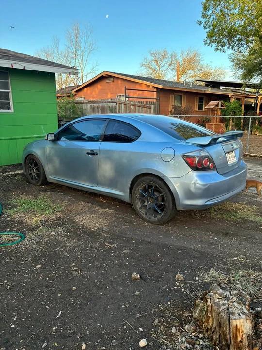 2008 Scion tC - Image 2 of 3