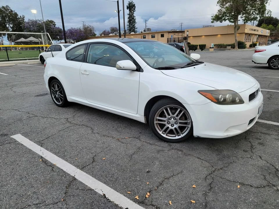 2008 Scion tC - Image 2 of 7