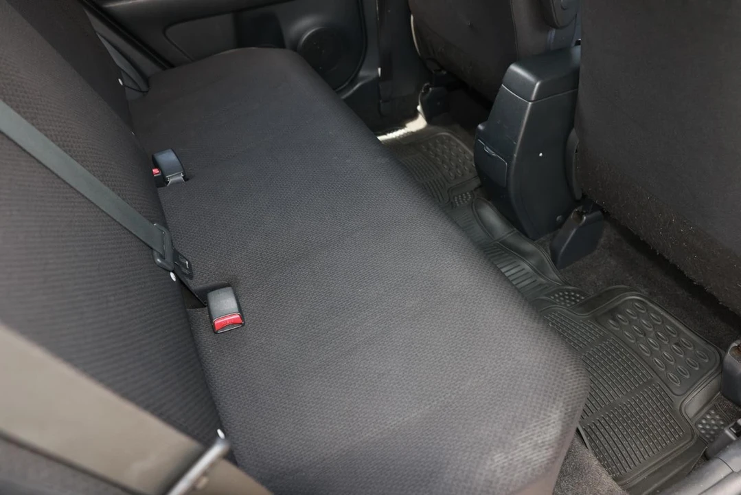 2008 Scion xB - Image 12 of 21