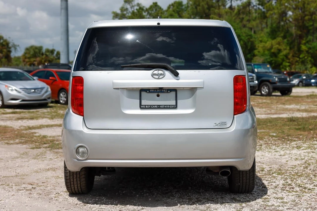 2008 Scion xB - Image 7 of 21