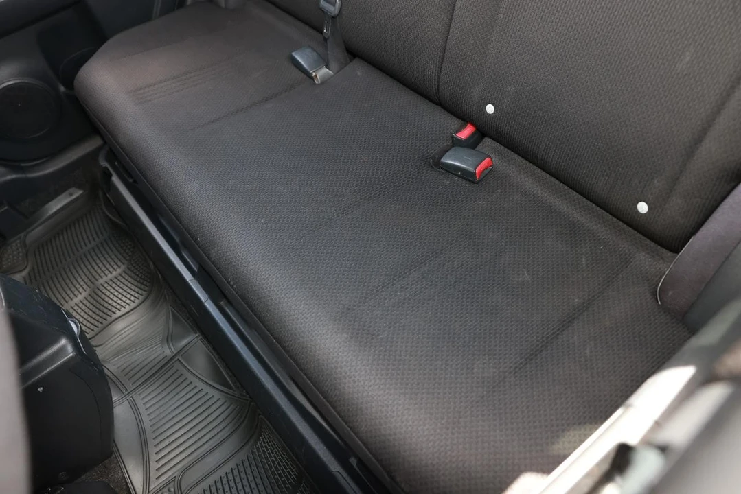 2008 Scion xB - Image 10 of 21