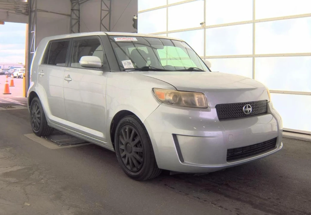 2008 Scion xB - Image 4 of 17