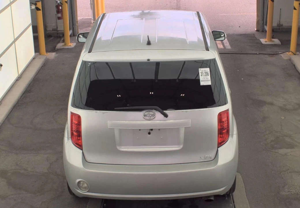 2008 Scion xB - Image 6 of 17