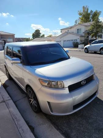 2008 Scion xB - Image 11 of 12