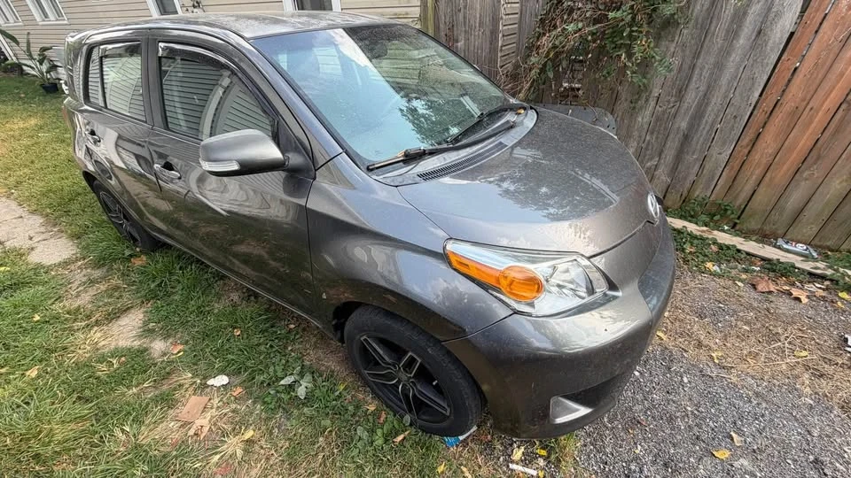 2008 Scion xD - Image 2 of 4