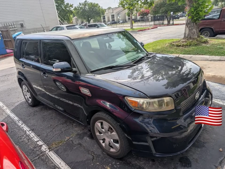 2008 Scion xB - Image 8 of 10