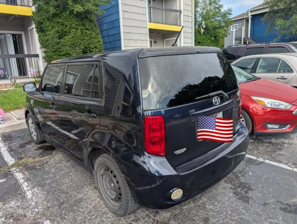 2008 Scion xB - Image 9 of 10