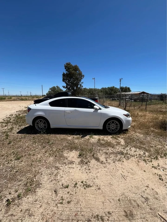 2008 Scion tC - Image 2 of 13