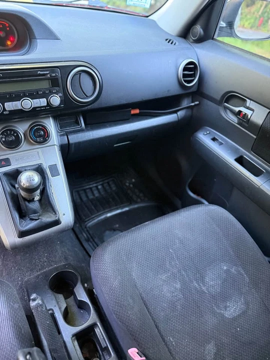 2008 Scion xB - Image 13 of 16