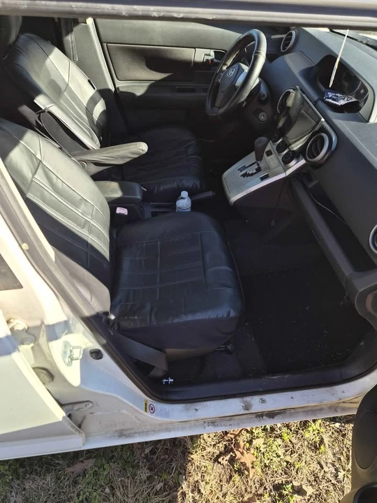 2008 Scion xB - Image 3 of 9