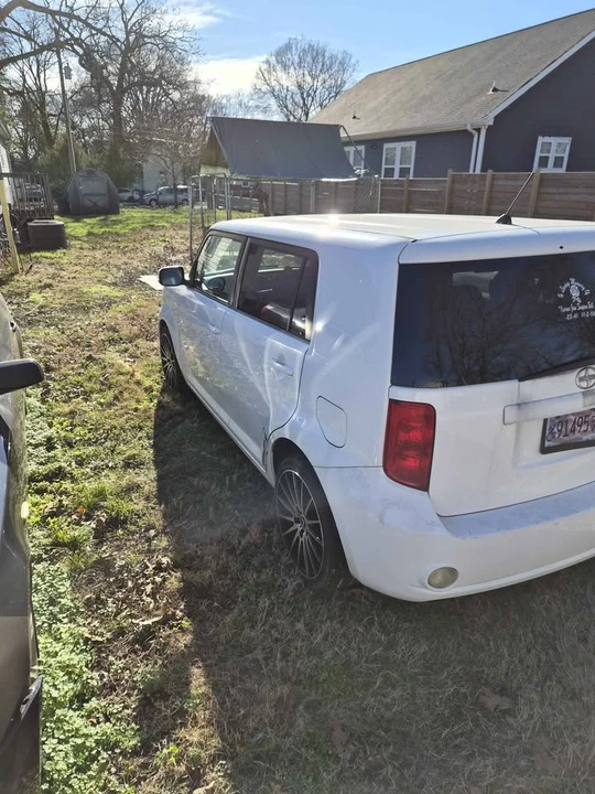 2008 Scion xB - Image 6 of 9