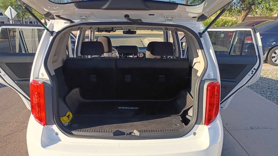 2008 Scion xB - Image 9 of 20